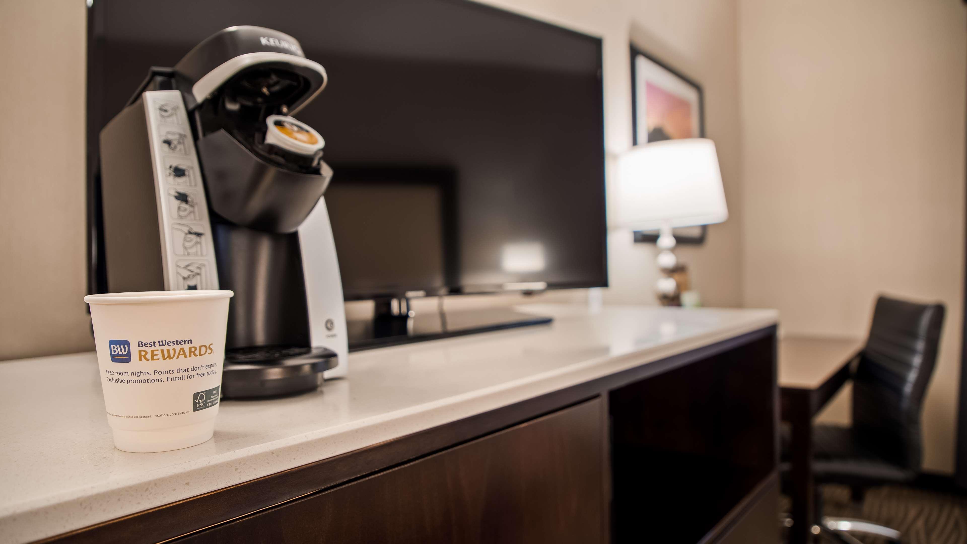 Best Western Plus Hotel At The Convention Center Лонг Бич Экстерьер фото